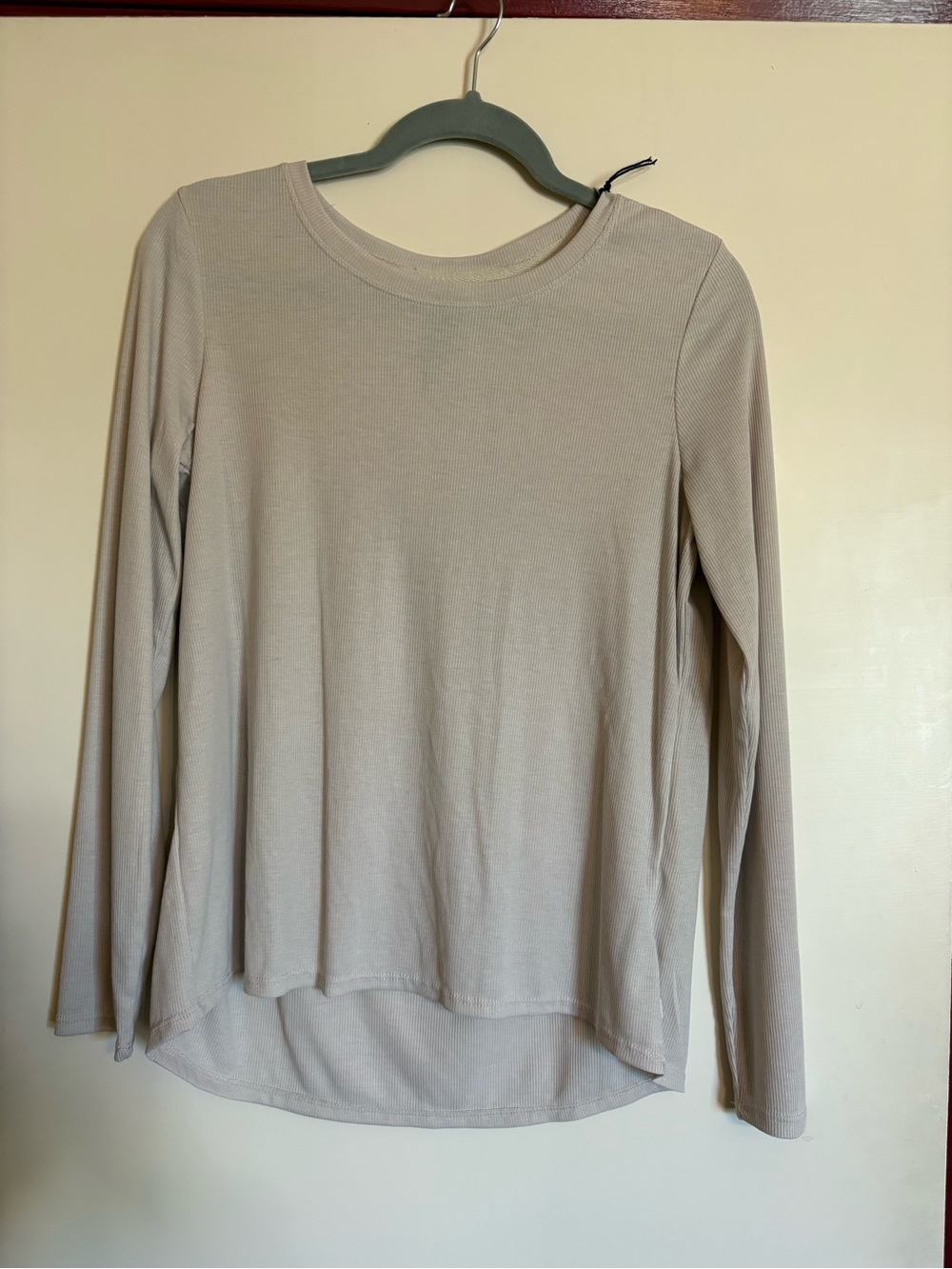 Mondetta Light Beige Long-Sleeve Crewneck Top